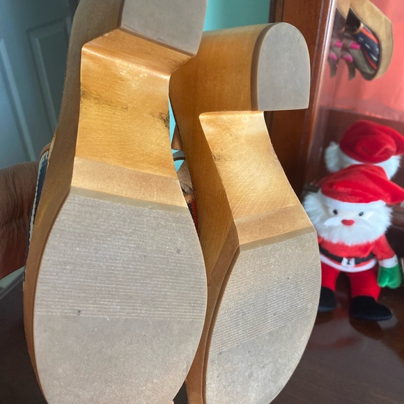 Beautiful sandals in design - Picture 5 of 5